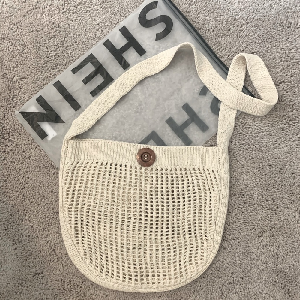 Button Decor Crochet Crossbody Bag